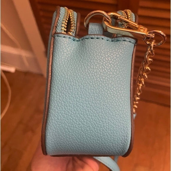 Boho Relove: Ann Klein Green+ Gold Cork Camera Crossbody *MINT* - Picture 4 of 7